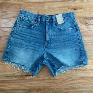 Cute, NWT Madewell Mid-length Denim Shorts